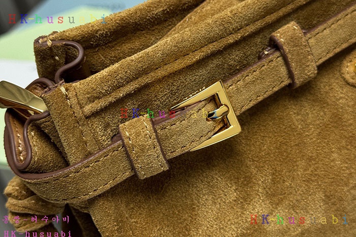 �ڹ̷��ޡ������ ����  �ڵ��  1BH215-8