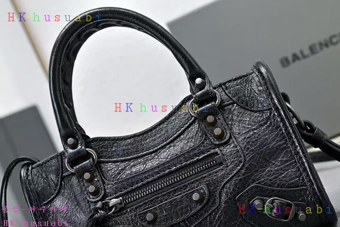 �ڹ̷��ޡڹ߷��þư� �� ��Ƽ ���� 8196712-2