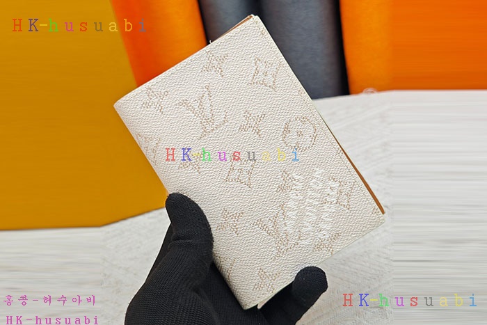�۰�����۷��̺��� ���� ���̽� M26835