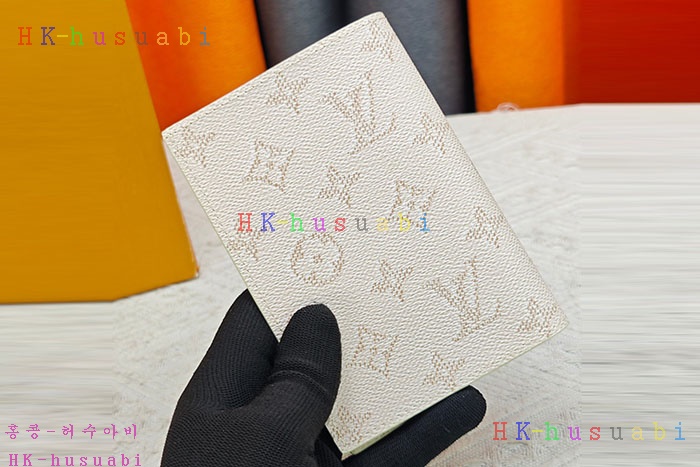 �۰�����۷��̺��� ���� ���̽� M26835